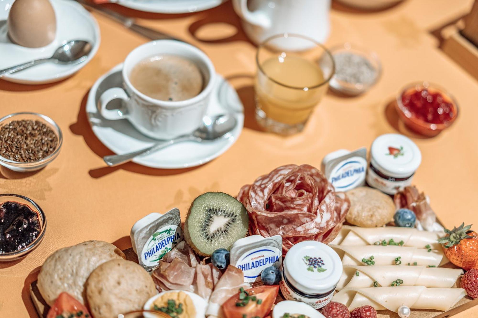 ゼルデン Auer-Fiegl Bed & Breakfast エクステリア 写真