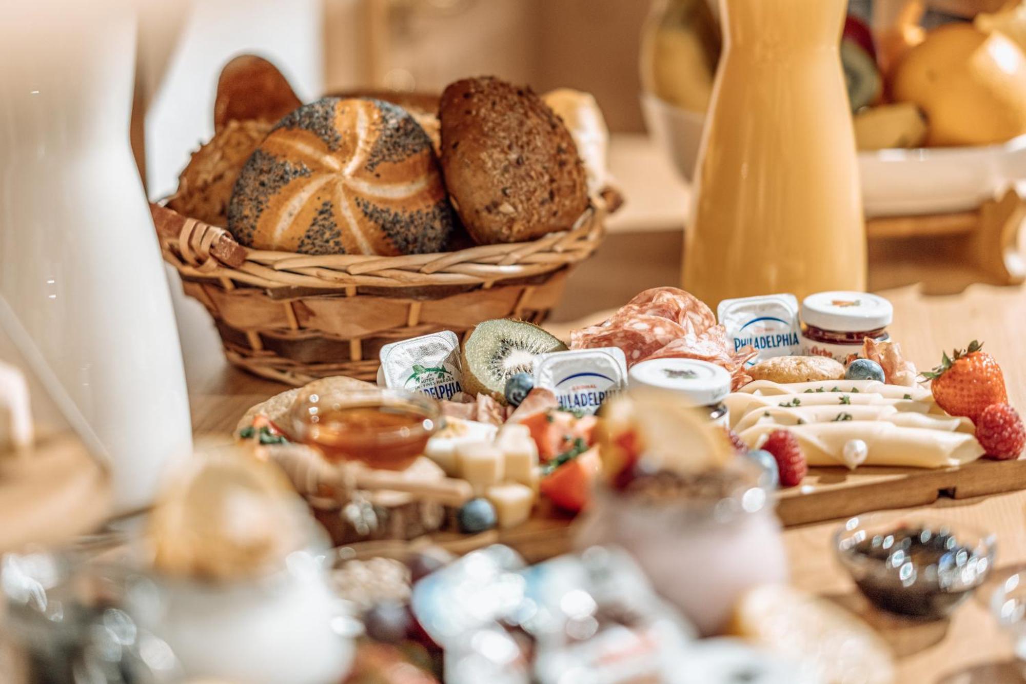 ゼルデン Auer-Fiegl Bed & Breakfast エクステリア 写真
