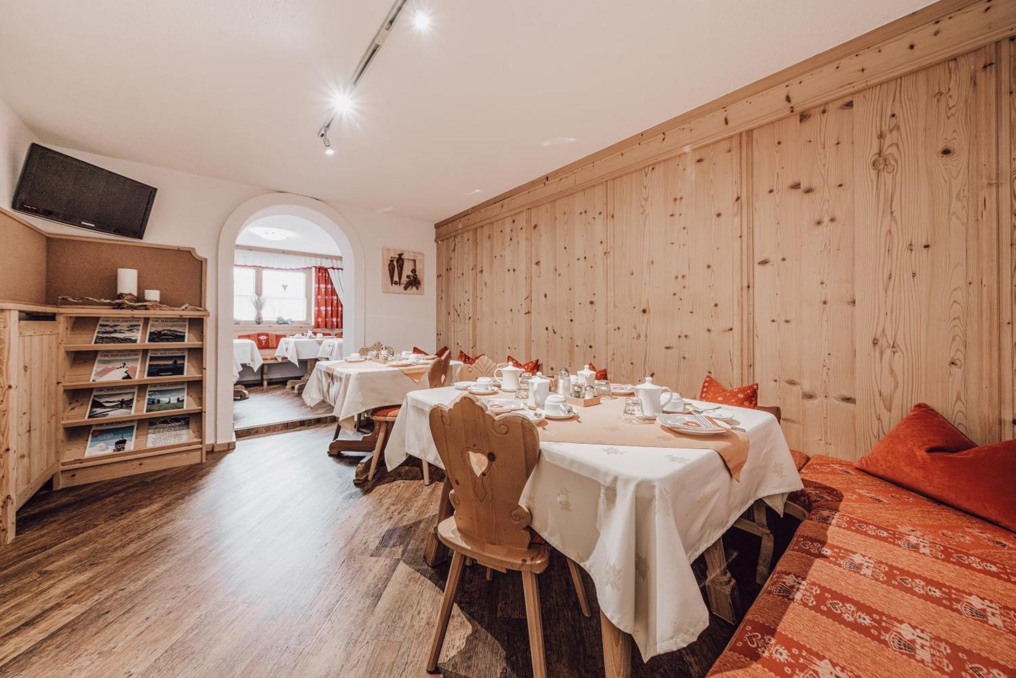 ゼルデン Auer-Fiegl Bed & Breakfast エクステリア 写真