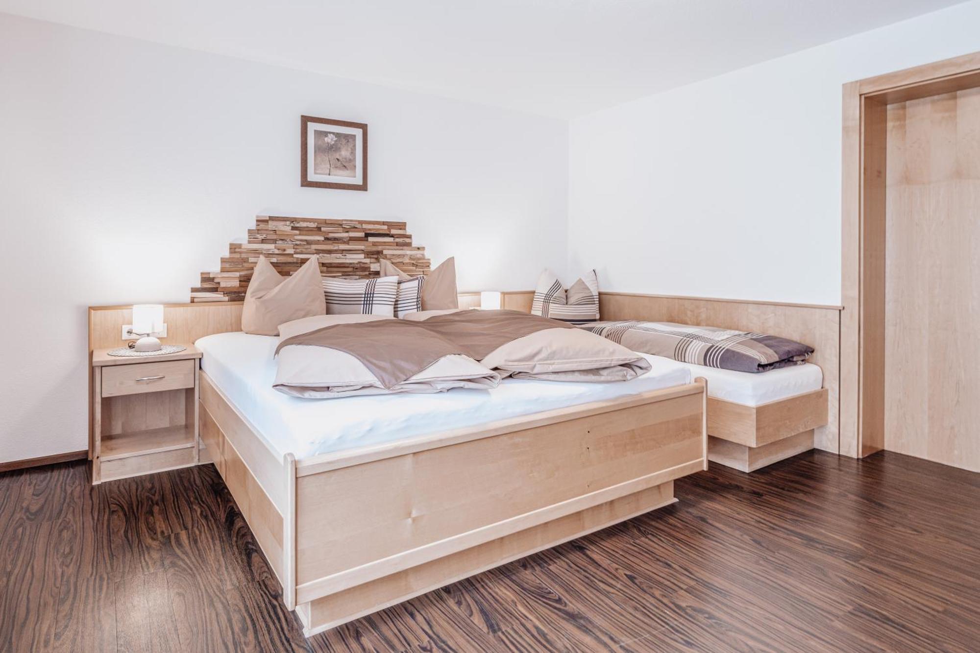 ゼルデン Auer-Fiegl Bed & Breakfast エクステリア 写真