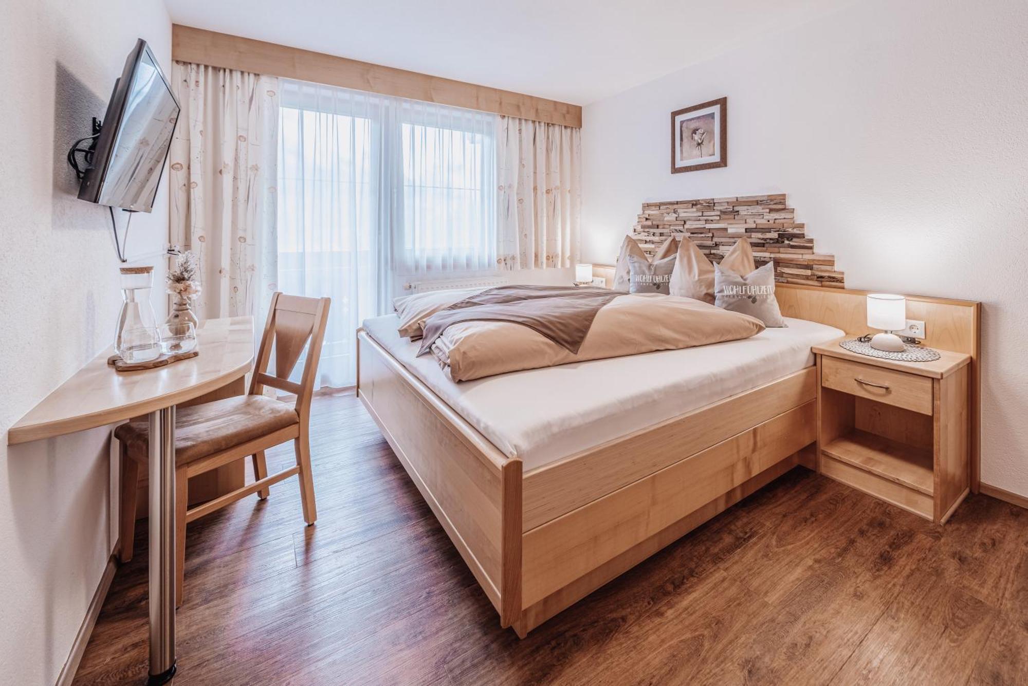 ゼルデン Auer-Fiegl Bed & Breakfast エクステリア 写真