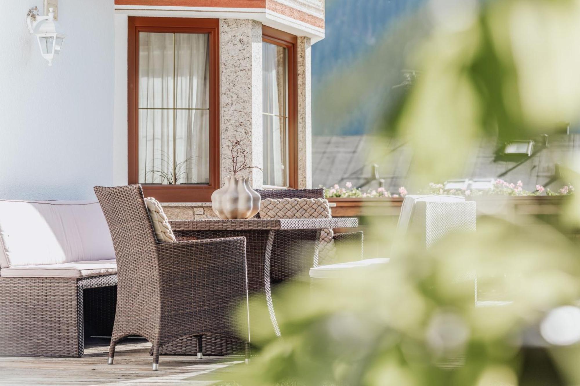 ゼルデン Auer-Fiegl Bed & Breakfast エクステリア 写真