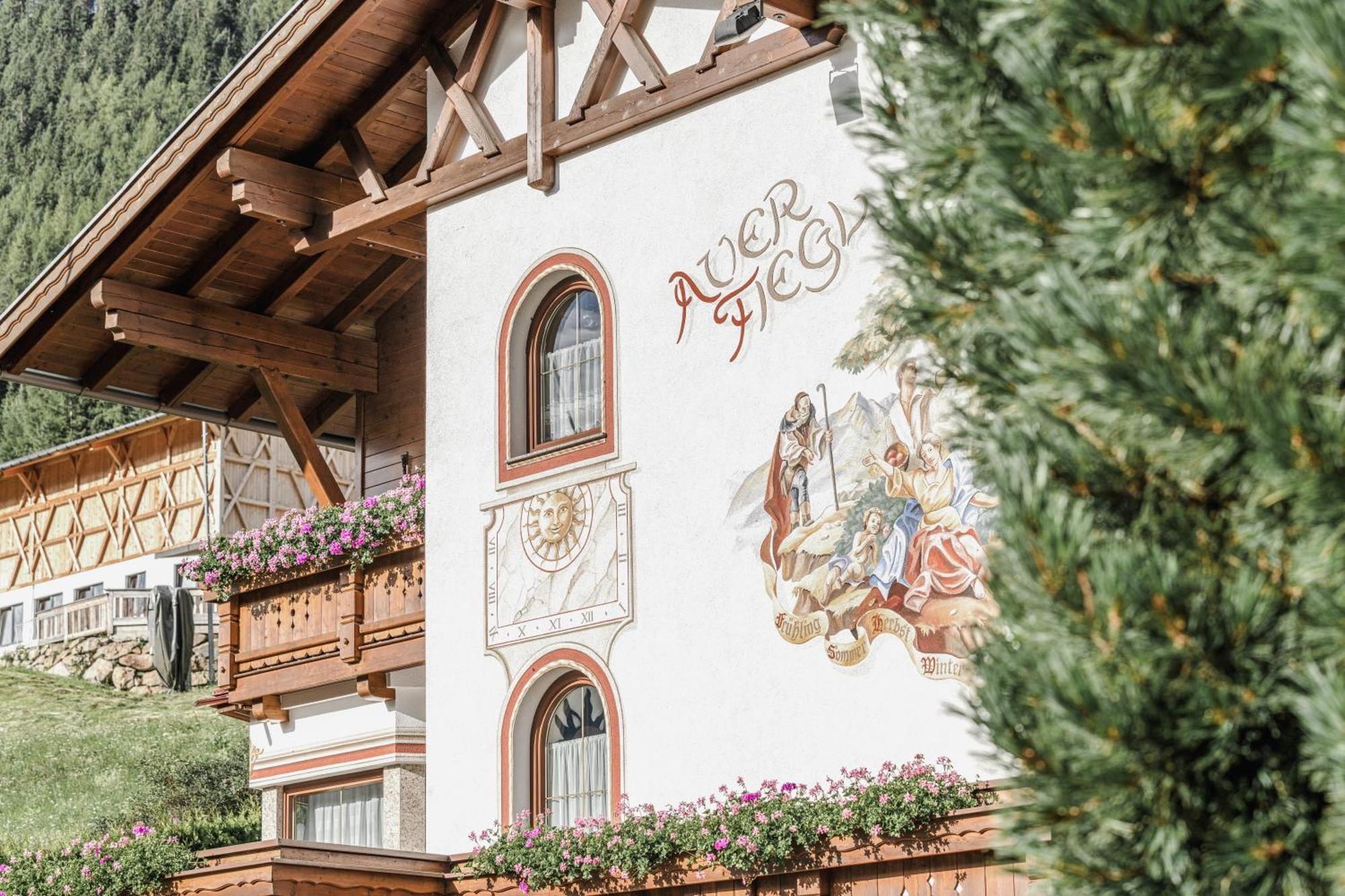 ゼルデン Auer-Fiegl Bed & Breakfast エクステリア 写真